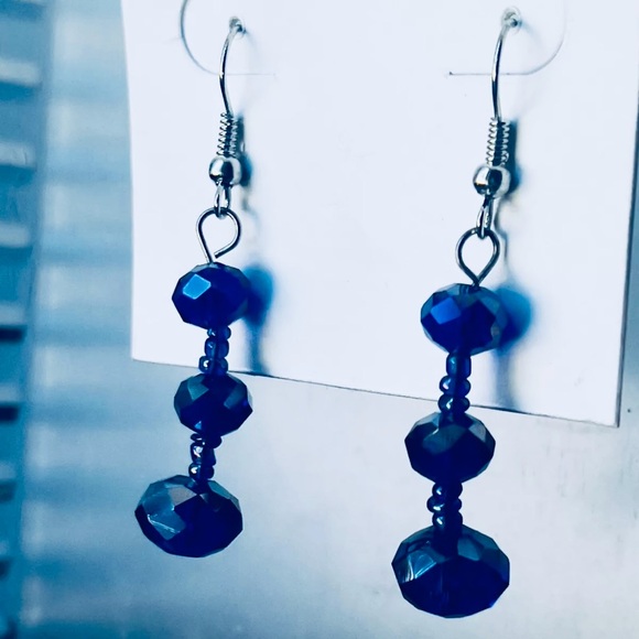 New Purple Blue Beads Dangling Earrings NY By The Bay - Picture 2 of 5